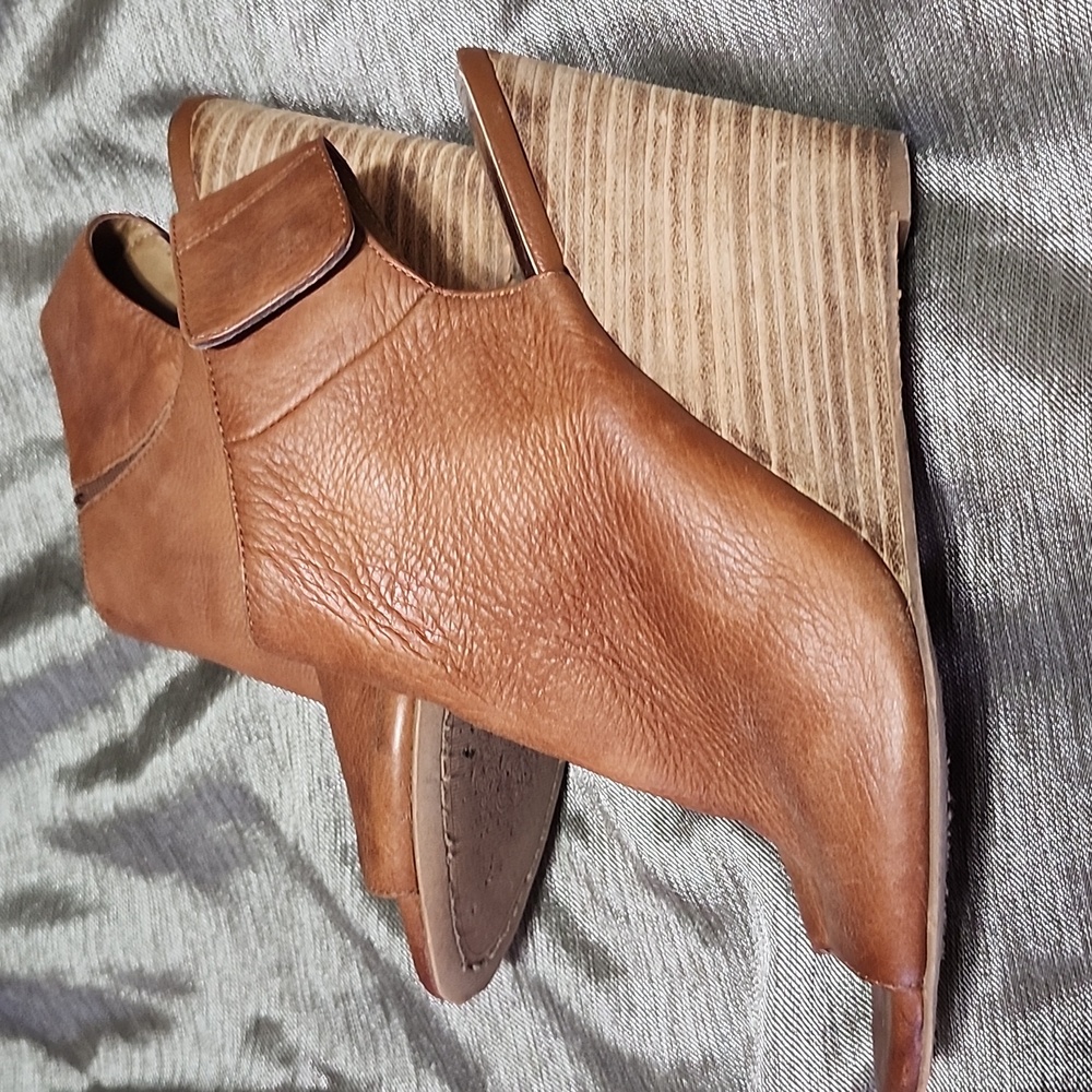 Vince Camuto Brown Leather Peep Toe Booties